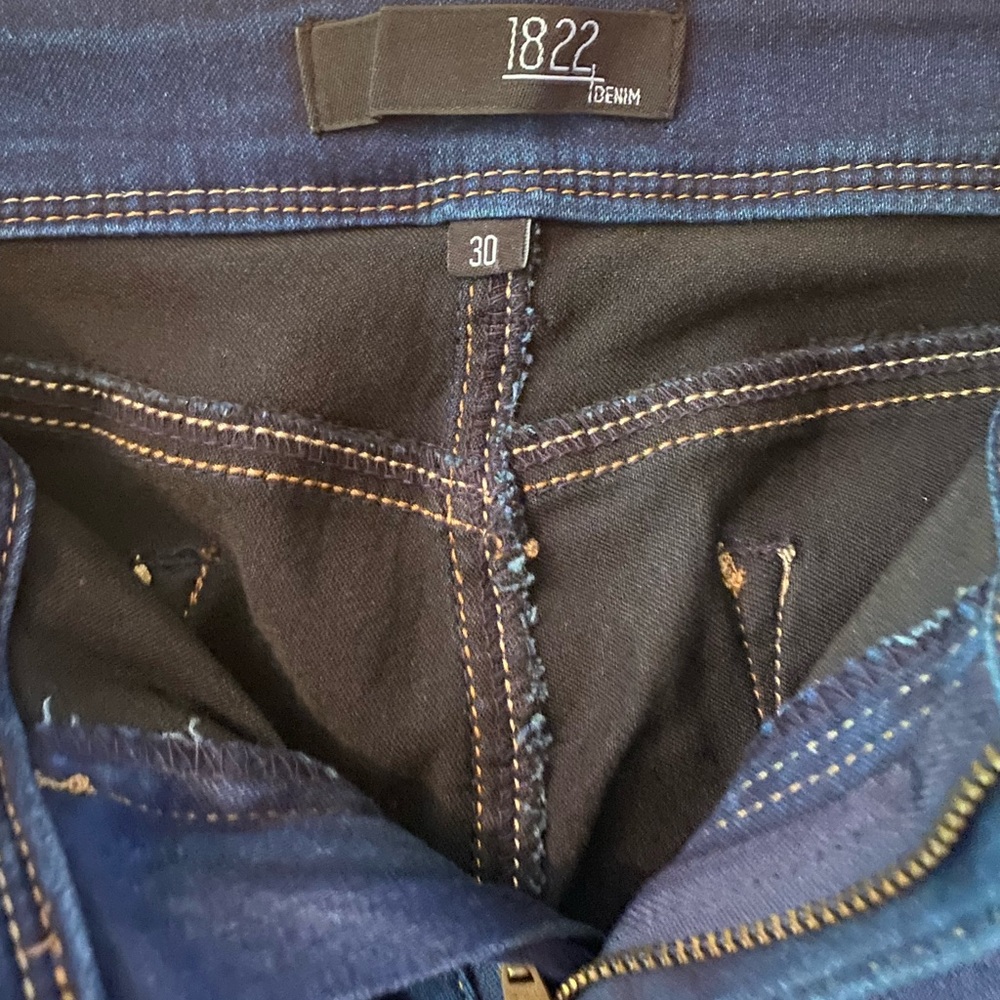 NWOT skinny jeans from 1822 Denim